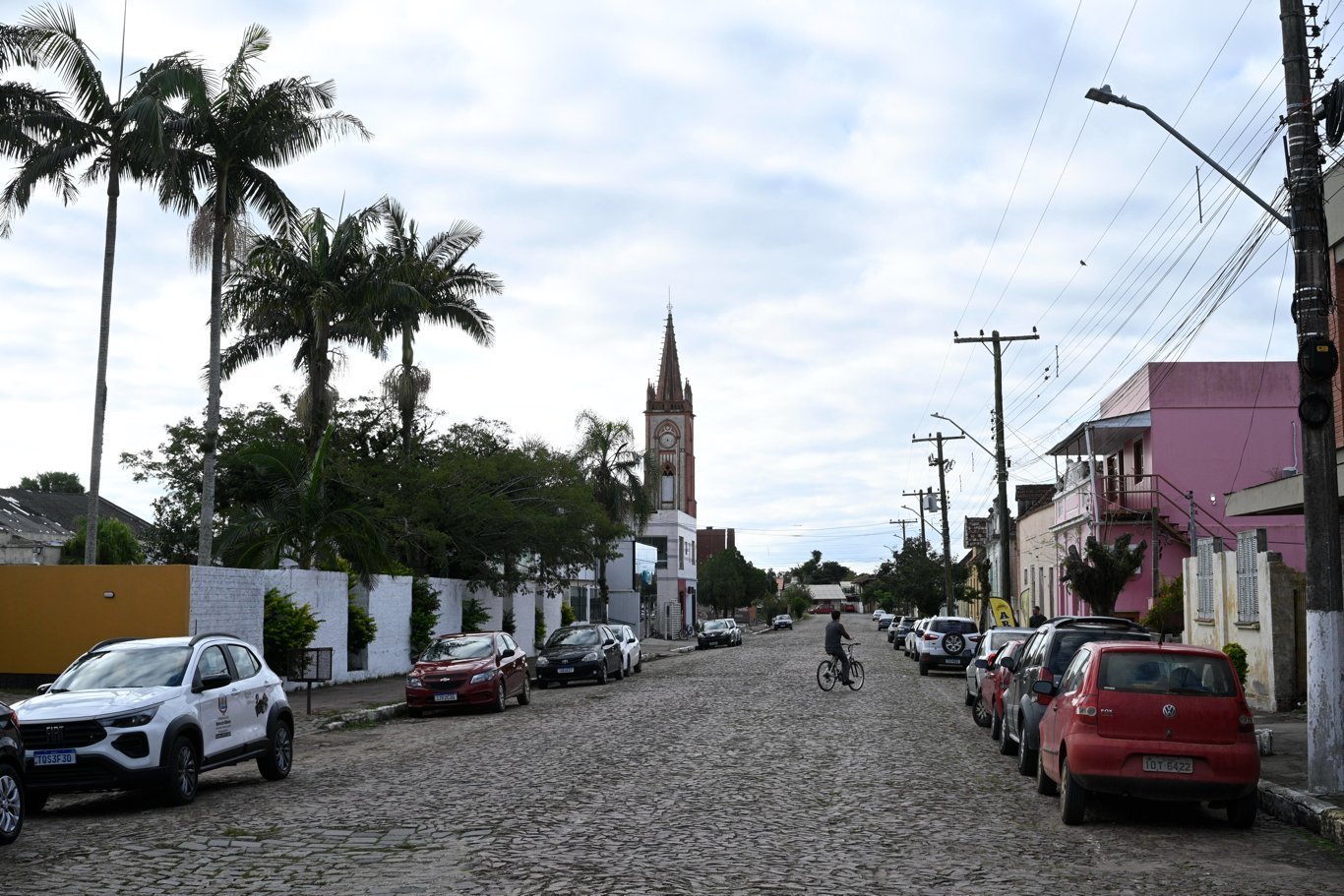 Voltada para a fábrica de 25 bilhões, Barra do Ribeiro vive dias de incerteza