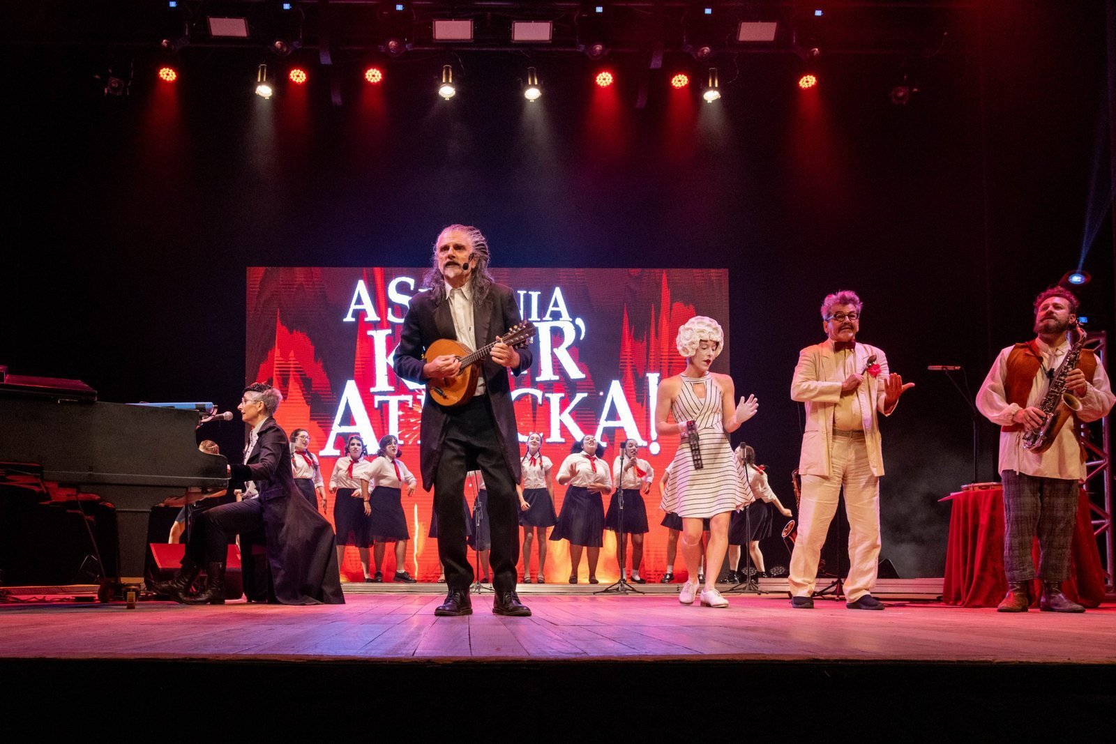 A Sbørnia Kontr`Atracka abre a temporada de 2026, dia 16 de janeiro no Teatro da AMRIGS