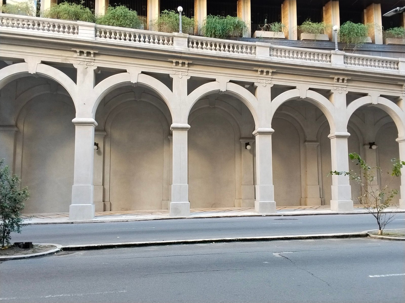 Viaduto Restaurado (3): Revestimento que dá cor original foi o maior desafio